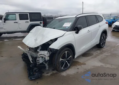 2022 Toyota Highlander Xse z USA, uszkodzony, nr VIN 5TDLZRAHXNS096526